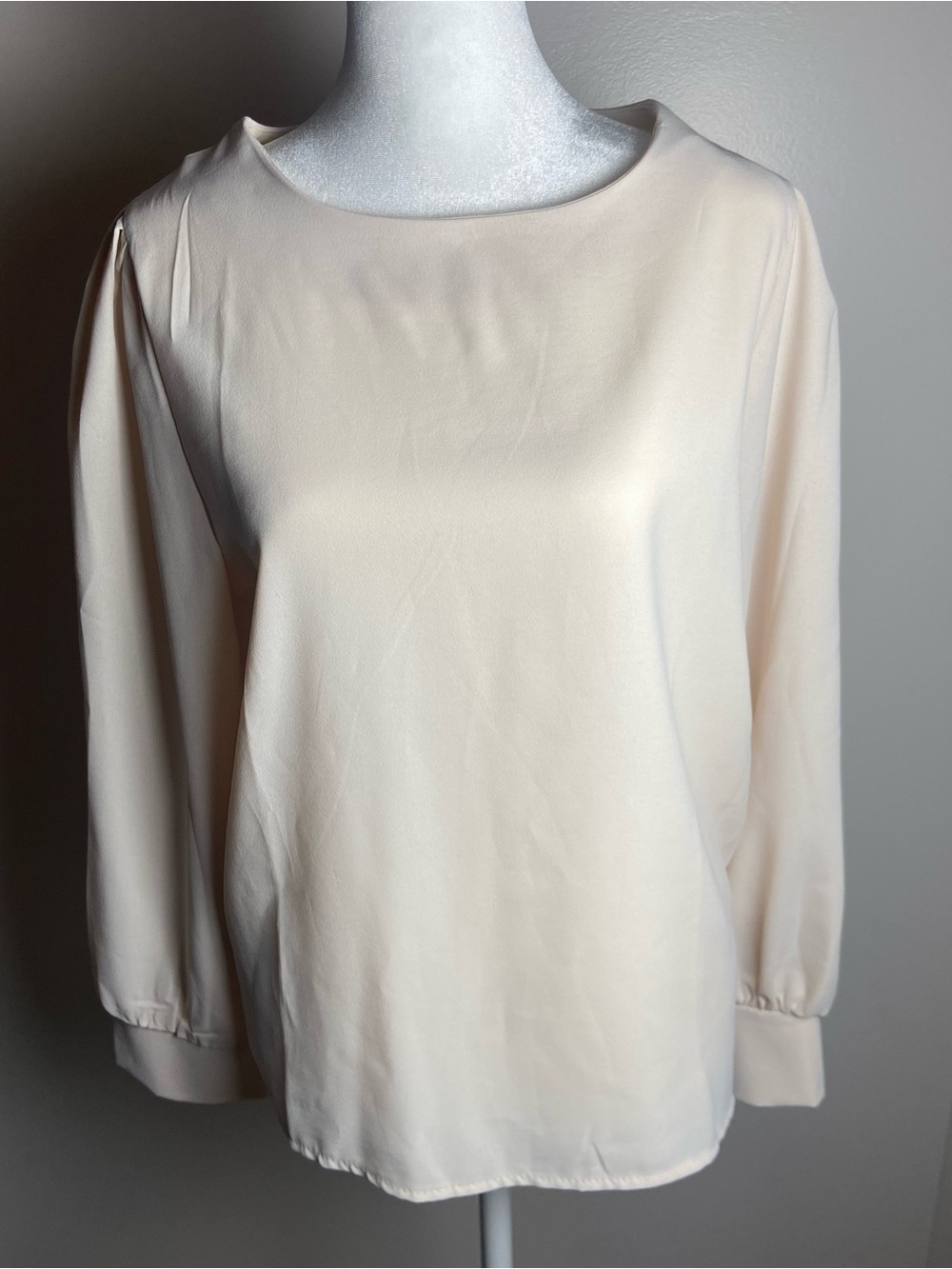 Classic Women's Cream Long-Sleeve Blouse
